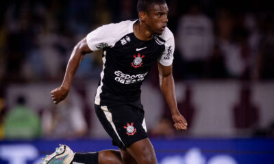 Venda de jovem promessa ao Milan trava e gera tensão nos bastidores do Corinthians