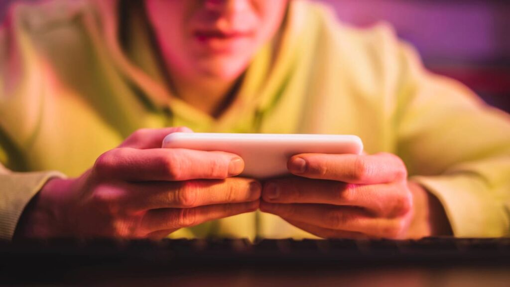 Como melhorar o desempenho dos jogos no celular sem usar nenhum aplicativo extra
