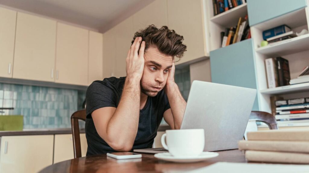 A cobrança por mais e mais produtividade é o maior culpado disso - Créditos: depositphotos.com / AlexShadyuk