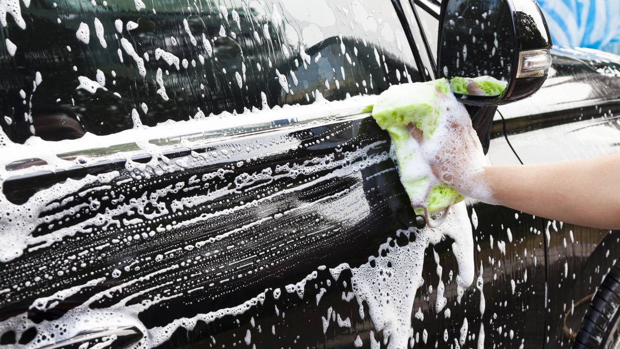 Quanto você realmente gasta para manter o carro limpo? Os valores chocam