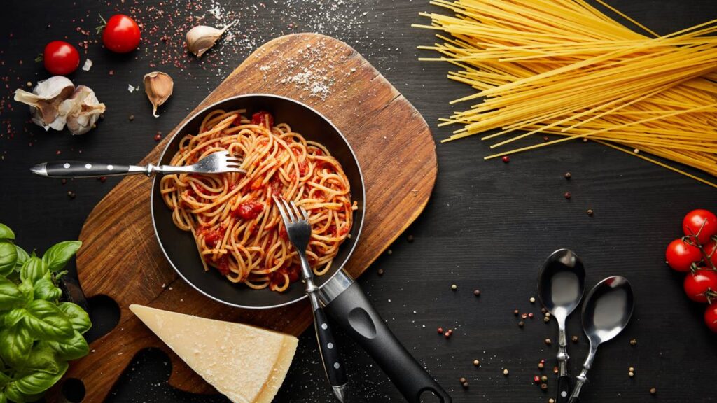 Essa receita de macarrão na panela de pressão que minha avó me ensinou é perfeita para o almoço de sábado