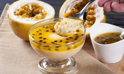 Aprendi a fazer esse mousse de maracujá com apenas 3 ingredientes