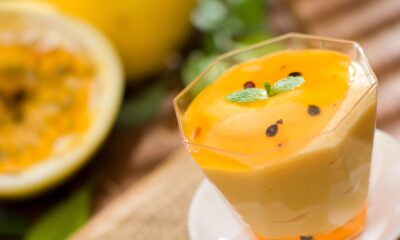 Mousse de maracujá gelada perfeita para refrescar o seu dia