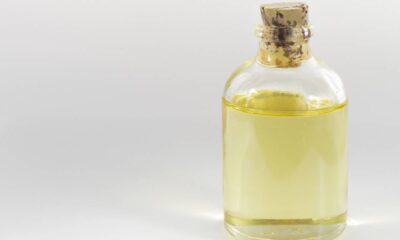 O óleo natural que viralizou entre quem quer fios mais brilhantes e nutridos