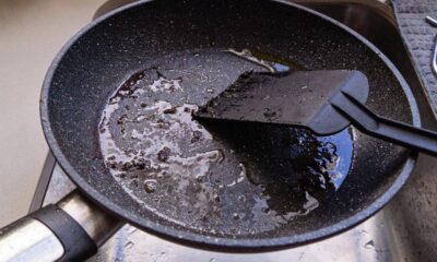 Por que sua panela antiaderente perde o brilho e como restaurar em casa com uma misturinha simples