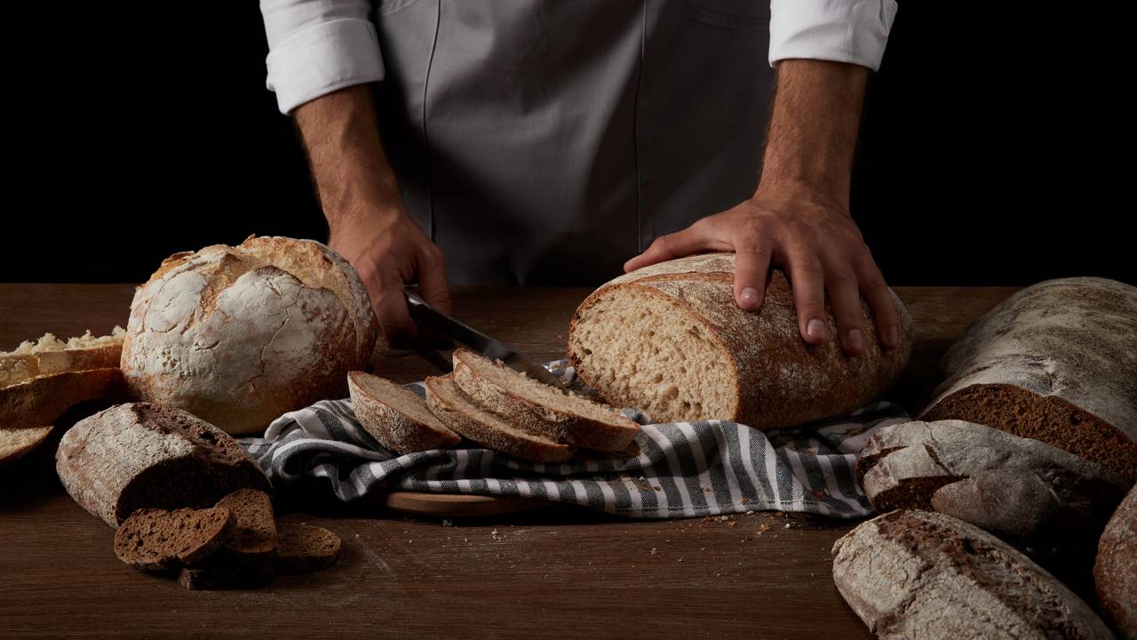 Usei pano de algodão pra cobrir o pão e ficou por mais tempo fresco