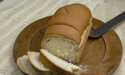 Essa receita da minha vó de pão caseiro é muito fácil e deixa o café da manhã ainda melhor