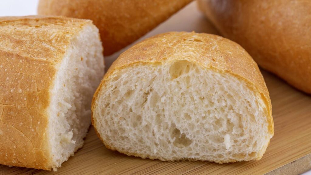 O alimento que muita gente consome no café da manhã e atrapalha a digestão