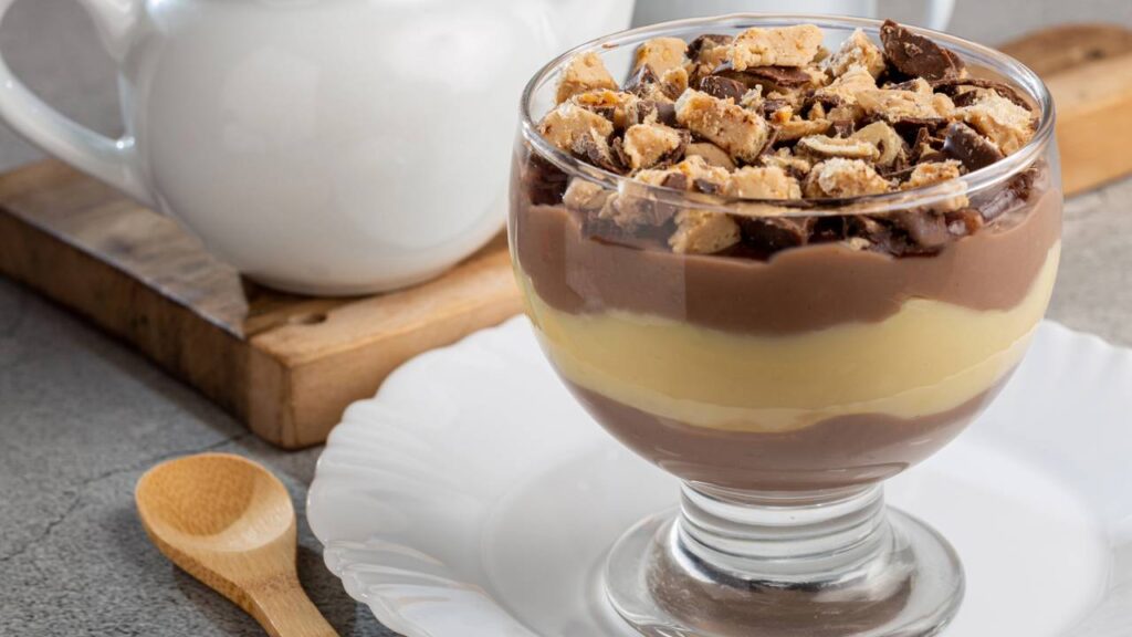 Junte essas duas comidas natalinas e faça o melhor pavê da sua vida