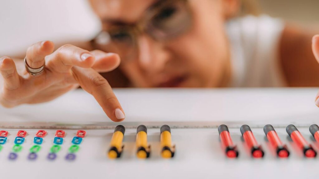 Psicologia mostra que o perfeccionismo pode causar ansiedade, travar ações e reduzir produtividade