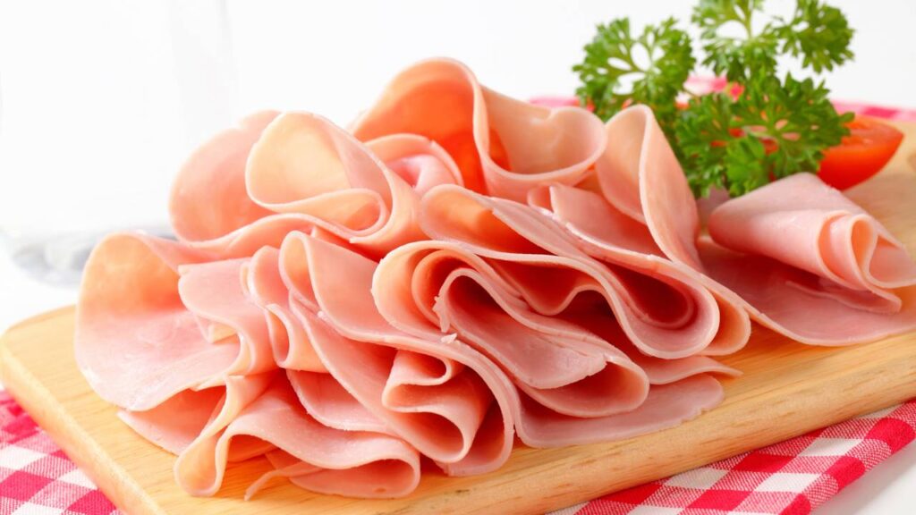 Esse alimento popular provoca retenção de líquido em muita gente sem perceber