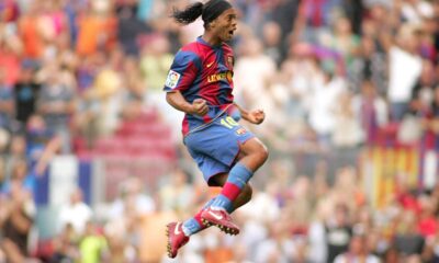 Ronaldinho Gaúcho larga a aposentadoria e assina contrato para a Copa do Mundo