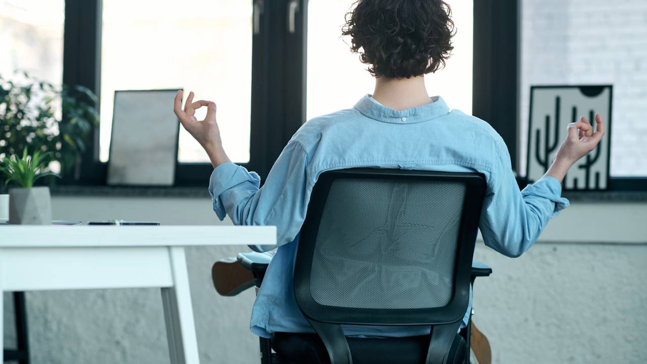 O que pode acontecer quando você passa o dia inteiro sentado