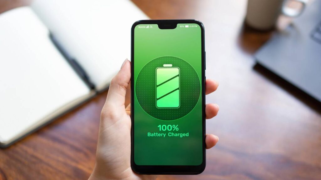 O que acontece se você carregar o celular até 100% todos os dias