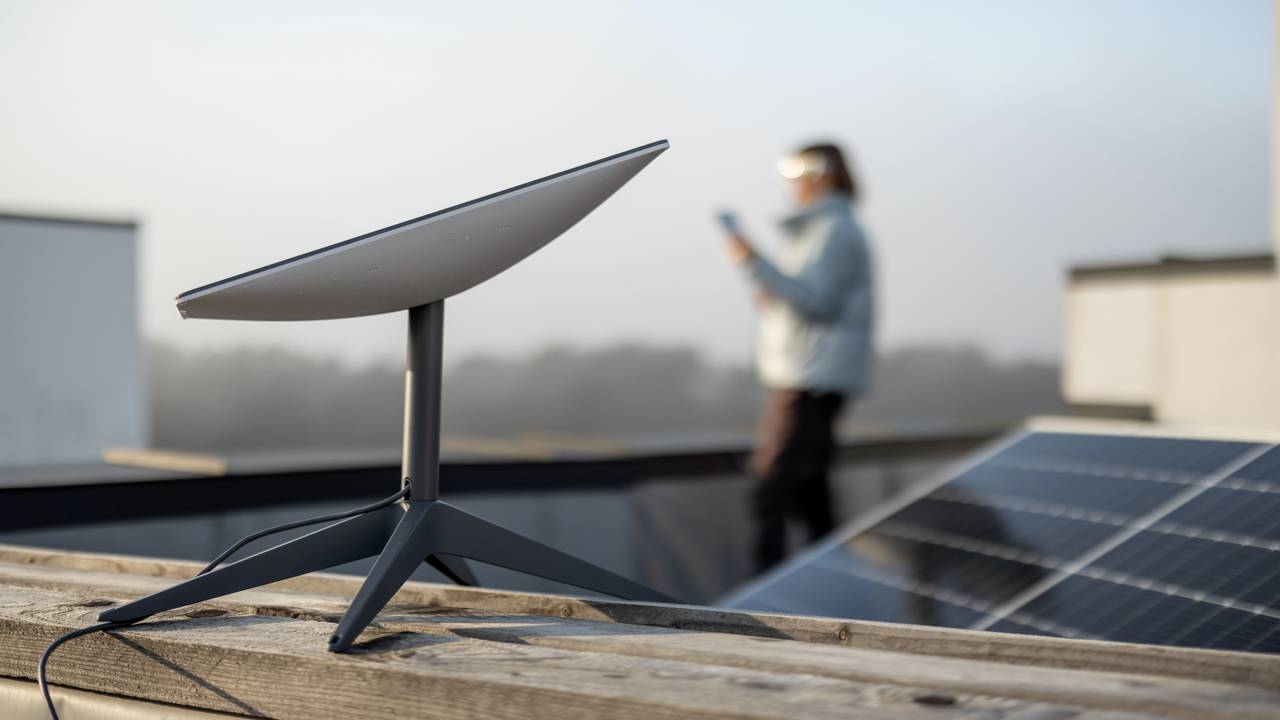 A procura por internet em áreas rurais e mais afastadas podem ser resolvidos com o uso da Starlink - Créditos: depositphotos.com / rossandhelen