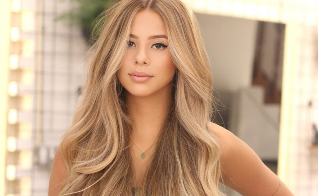 A cor de cabelo que está dominando os salões do Brasil e virando febre nas redes sociais