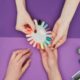 Essa mistura de cores nas unhas virou tendência entre manicures