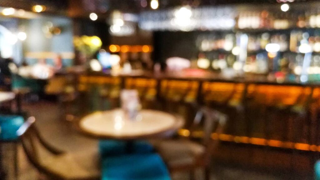 Sua visão embaça por alguns segundos? Isso pode significar mais do que imagina