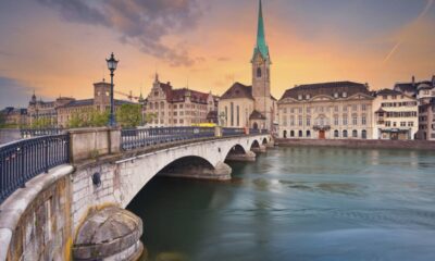 Essa cidade possui um dos cenários mais incríveis da Suíça