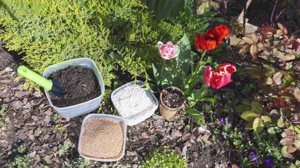 Esse adubo natural simples ajuda ervas e temperos a crescerem mais fortes