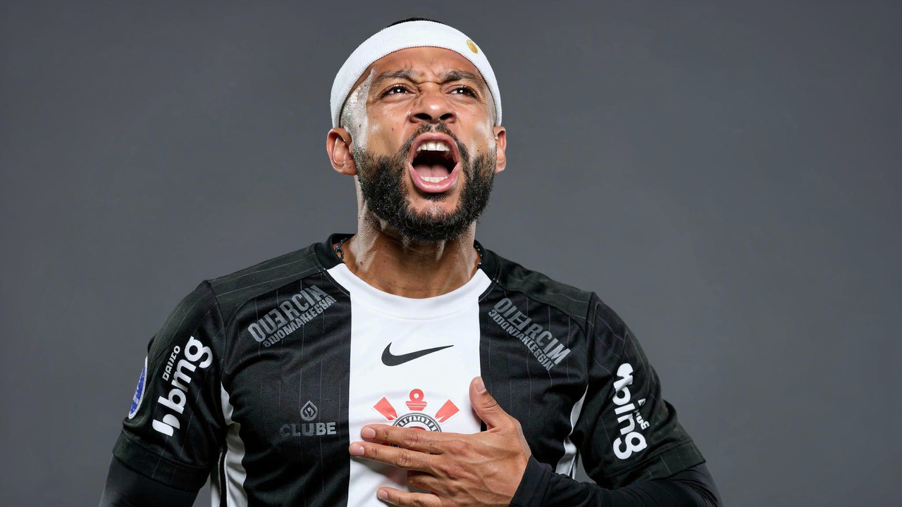 Depay entra na mira do Liverpool e pode sair do Corinthians em janeiro para voltar a Europa