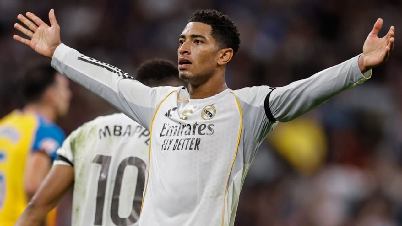 Borussia Dortmund deseja emprestar irmão de Jude Belligham, time francês está de olho