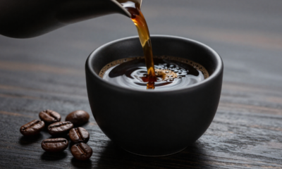 Esse segredo simples faz o café ganhar um sabor que lembra chocolate amargo
