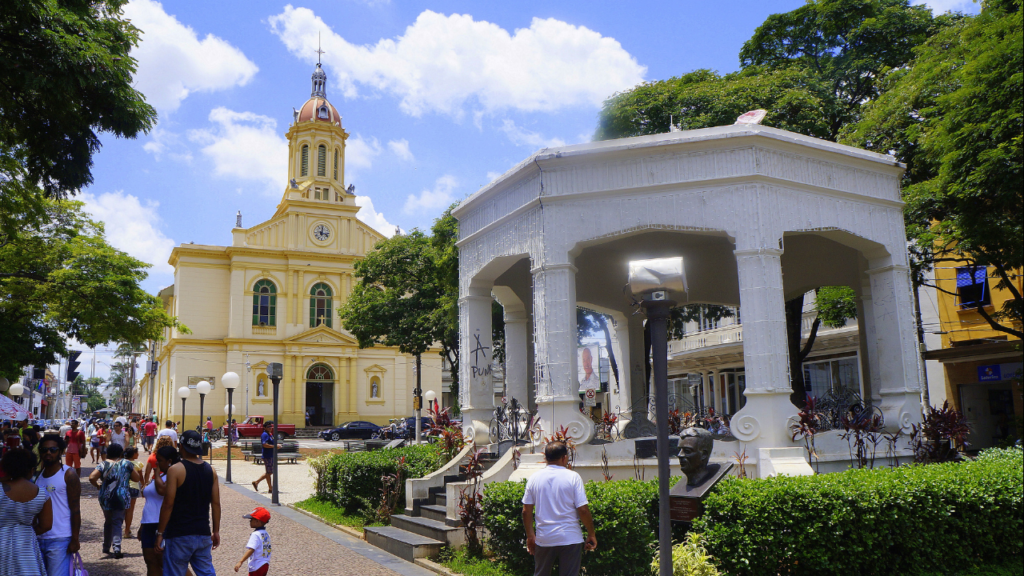 A cidade apelidada de “exagerada” que revela uma vida tranquila perfeita para viver bem no interior do Brasil