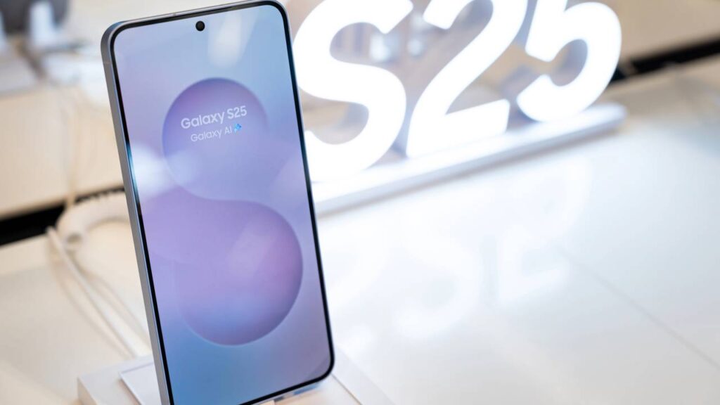 Top 5 celulares para quem trabalha direto com o aparelho