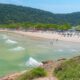 A “Pérola do Atlântico” se destaca no Brasil com praias de beleza fora do comum e excelente qualidade de vida