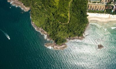 A ilha brasileira que abriga uma das praias mais luxuosas de São Paulo em meio a uma natureza irresistível