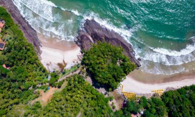 Um dos refúgios mais completos do litoral brasileiro combina praias paradisíacas e vida confortável