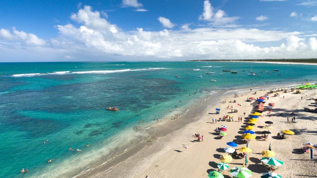 Os 3 “Caribes brasileiros” que chamam a atenção por suas praias paradisíacas e águas cristalinas