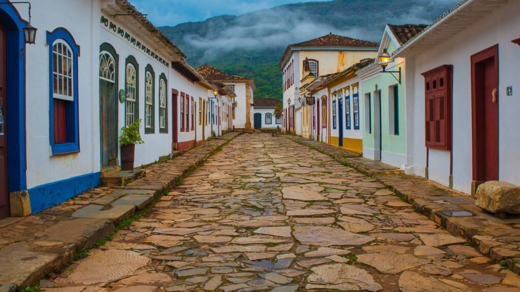 10 cidades mais bonitas de Minas Gerais que encantam visitantes