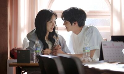 Esse dorama une romance e viagem temporal em uma história cheia de reviravoltas