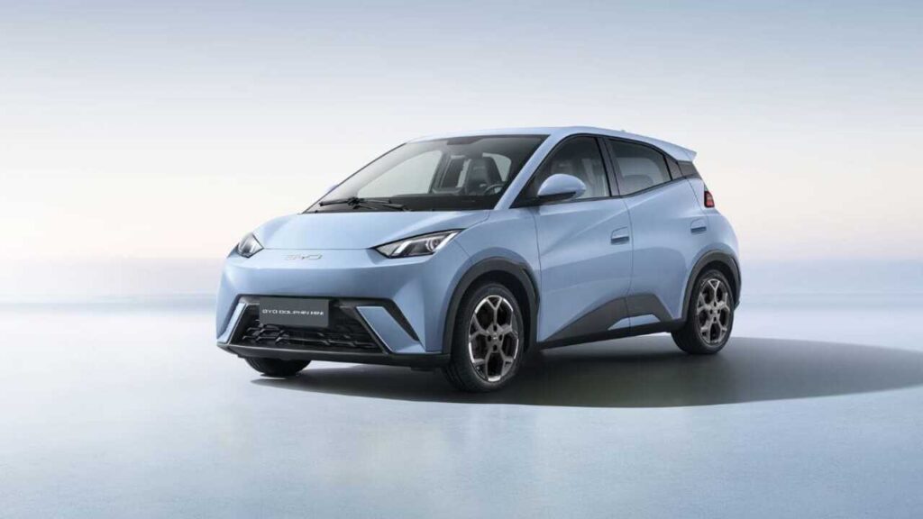 Carros elétricos de R$ 100 mil e SUVs híbridos mostram que 2026 pode ser o ano da virada elétrica