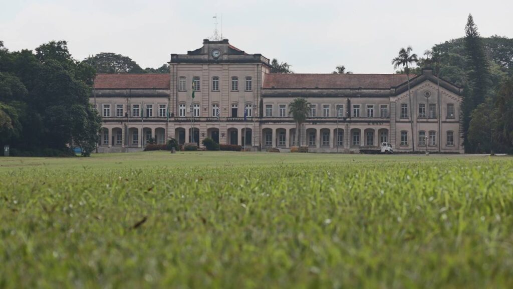 Uma cidade completa do interior de São Paulo vem conquistando novos moradores pela qualidade de vida sem perder o charme caipira