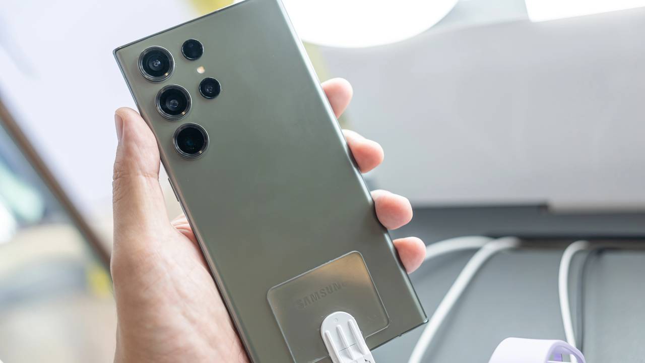 Celulares com câmera melhor que iPhone e que custam bem menos