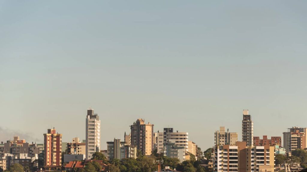 A capital mundial dos dinossauros no Brasil se destaca por fósseis únicos e uma qualidade de vida surpreendente