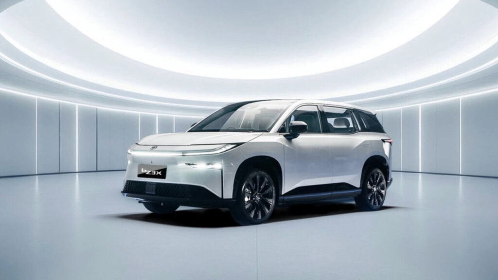 Toyota bZ3X desafia elétricos chineses com SUV barato, até 610 km de autonomia