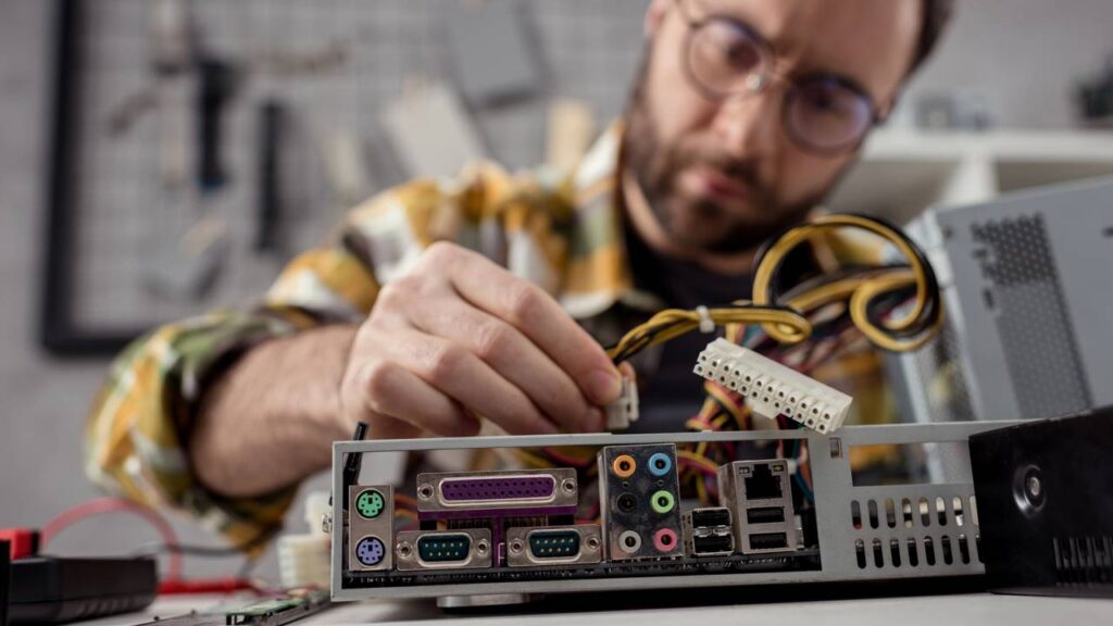 4 Erros comuns ao montar PC gamer que prejudicam FPS e entenda como montar um computador estável e forte