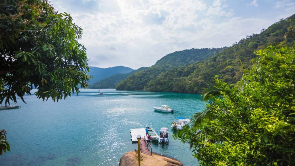 O destino com mais de 365 ilhas que oferece um paraíso novo para cada dia do ano