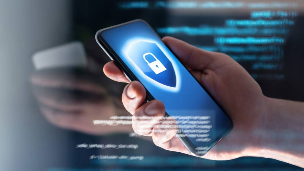 Encontrar aplicativo espião no celular é mais simples do que parece