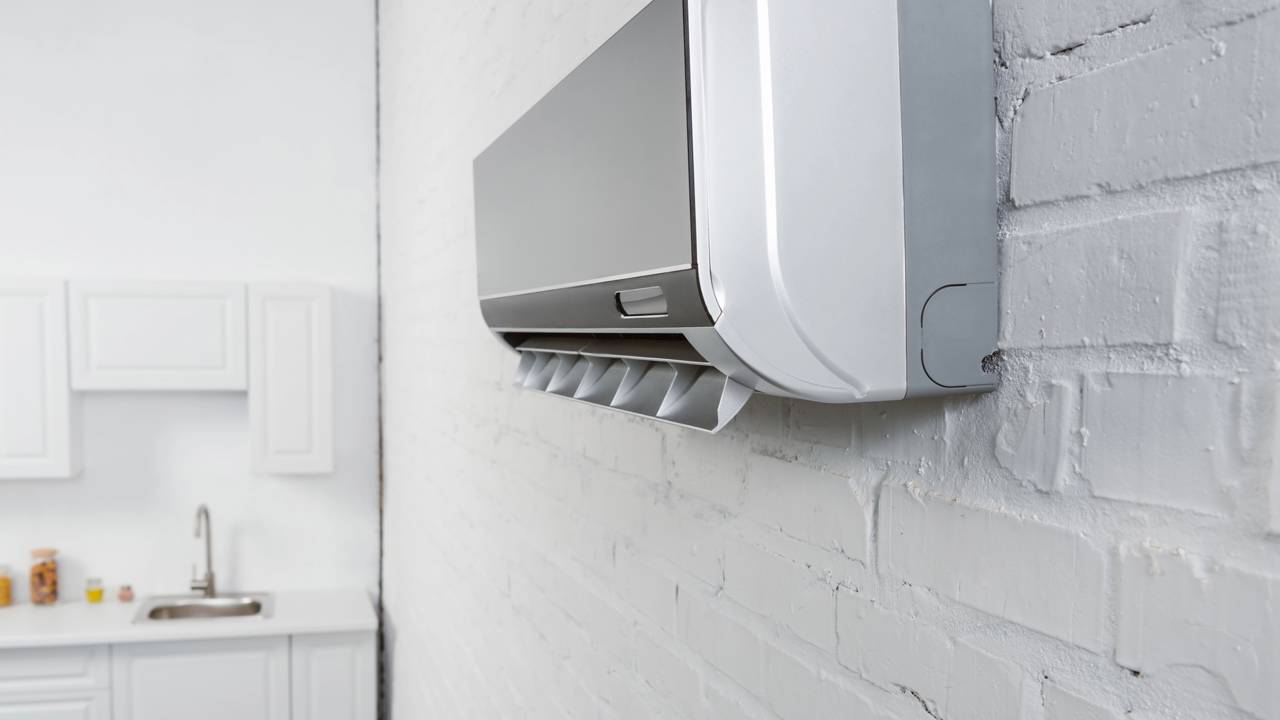 Quanto pode custar a instalação de um ar-condicionado para sobreviver aos dias quentes com mais conforto