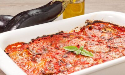 A berinjela à parmegiana de Paola Carosella surpreende com ricota no recheio
