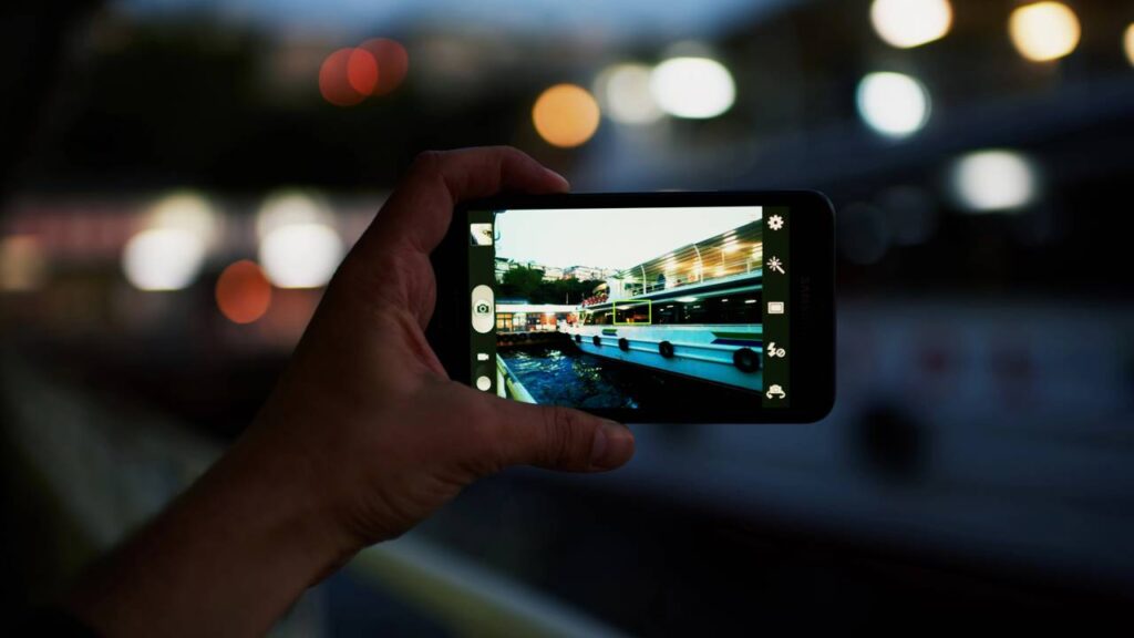 Celulares para gravar vídeos em 2025 que entregam qualidade de cinema