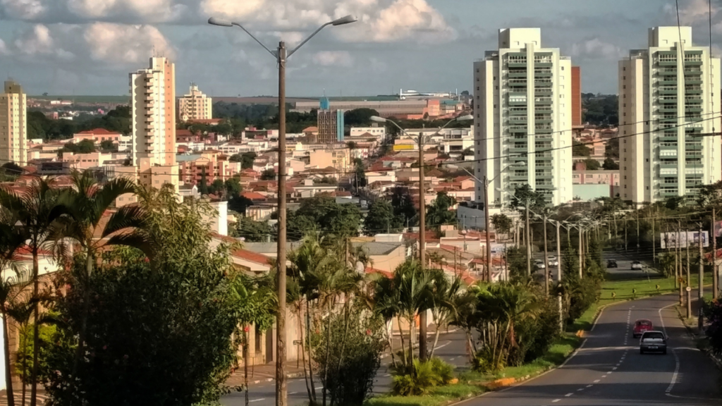 A cidade de São Paulo ótima para viver que oferece oportunidades com qualidade de vida próspera aos moradores