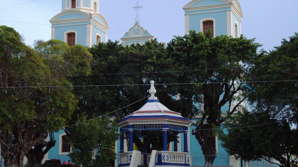 Uma cidade brasileira guarda praias de água doce eleita entre as mais belas do planeta