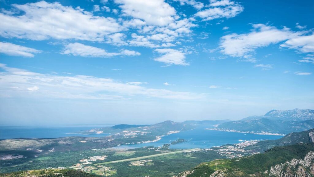 Por que o céu fica mais azul depois de dias chuvosos