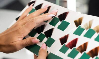 6 cores de cabelo que envelhecem aos 50 e roubam a leveza do visual